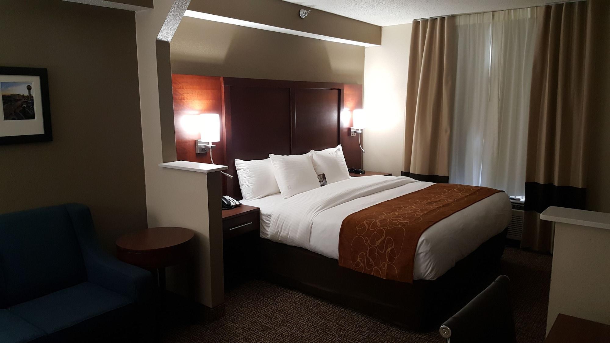 Comfort Suites Knoxville Airport Alcoa Exterior photo
