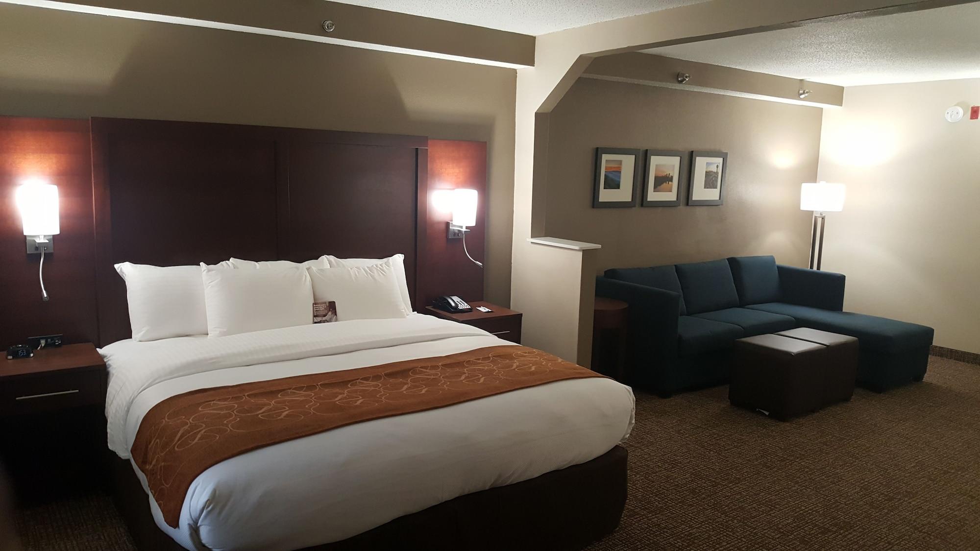 Comfort Suites Knoxville Airport Alcoa Exterior photo