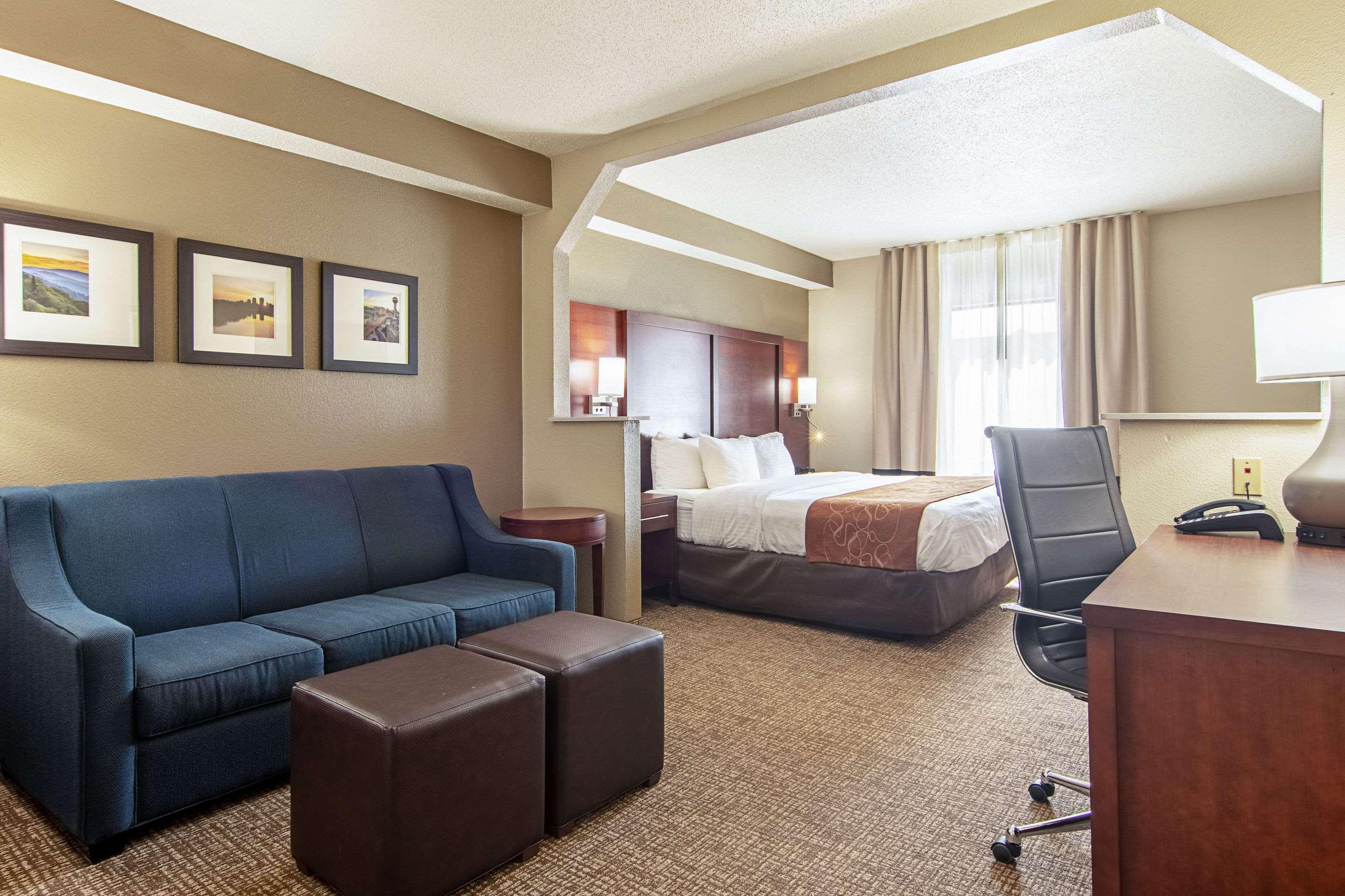 Comfort Suites Knoxville Airport Alcoa Exterior photo
