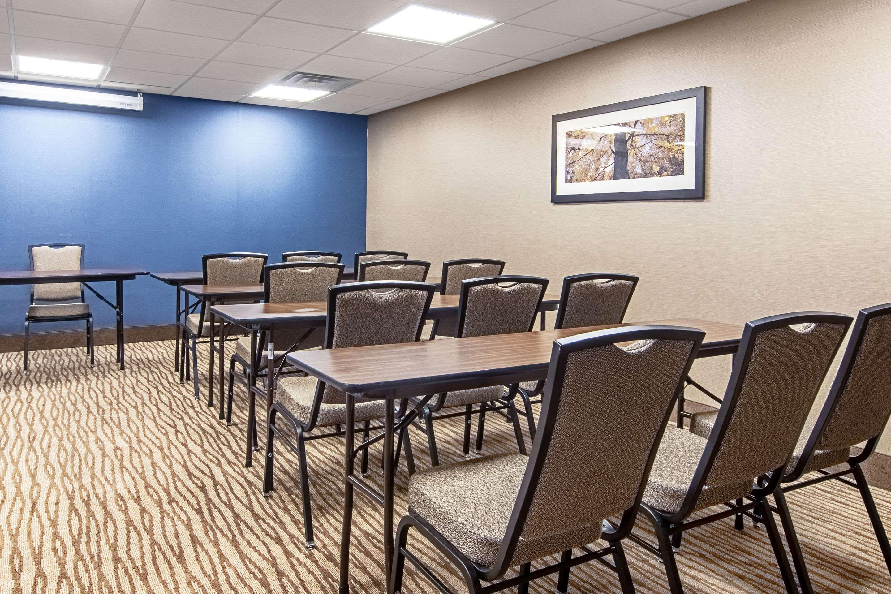 Comfort Suites Knoxville Airport Alcoa Exterior photo