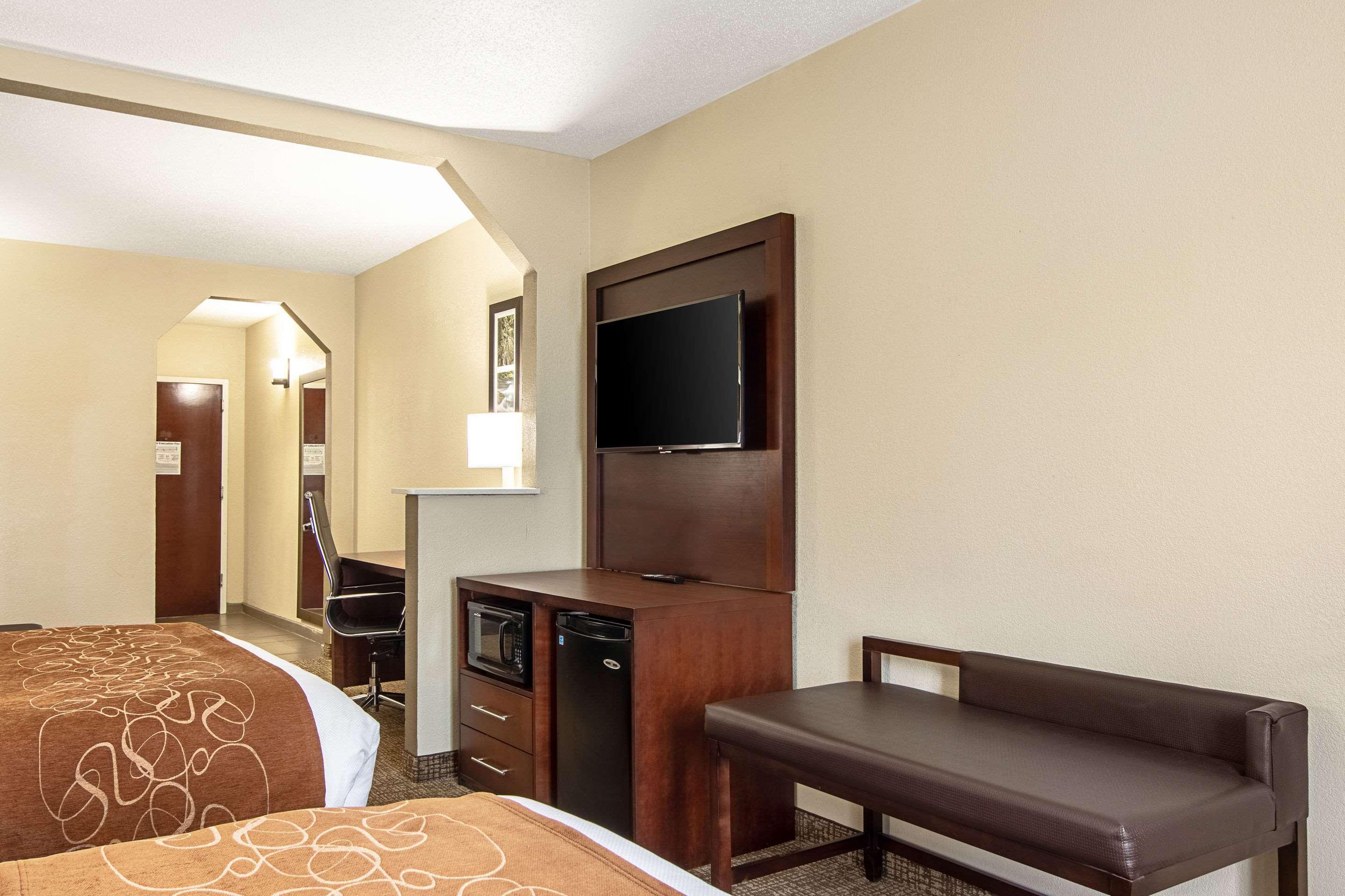 Comfort Suites Knoxville Airport Alcoa Exterior photo