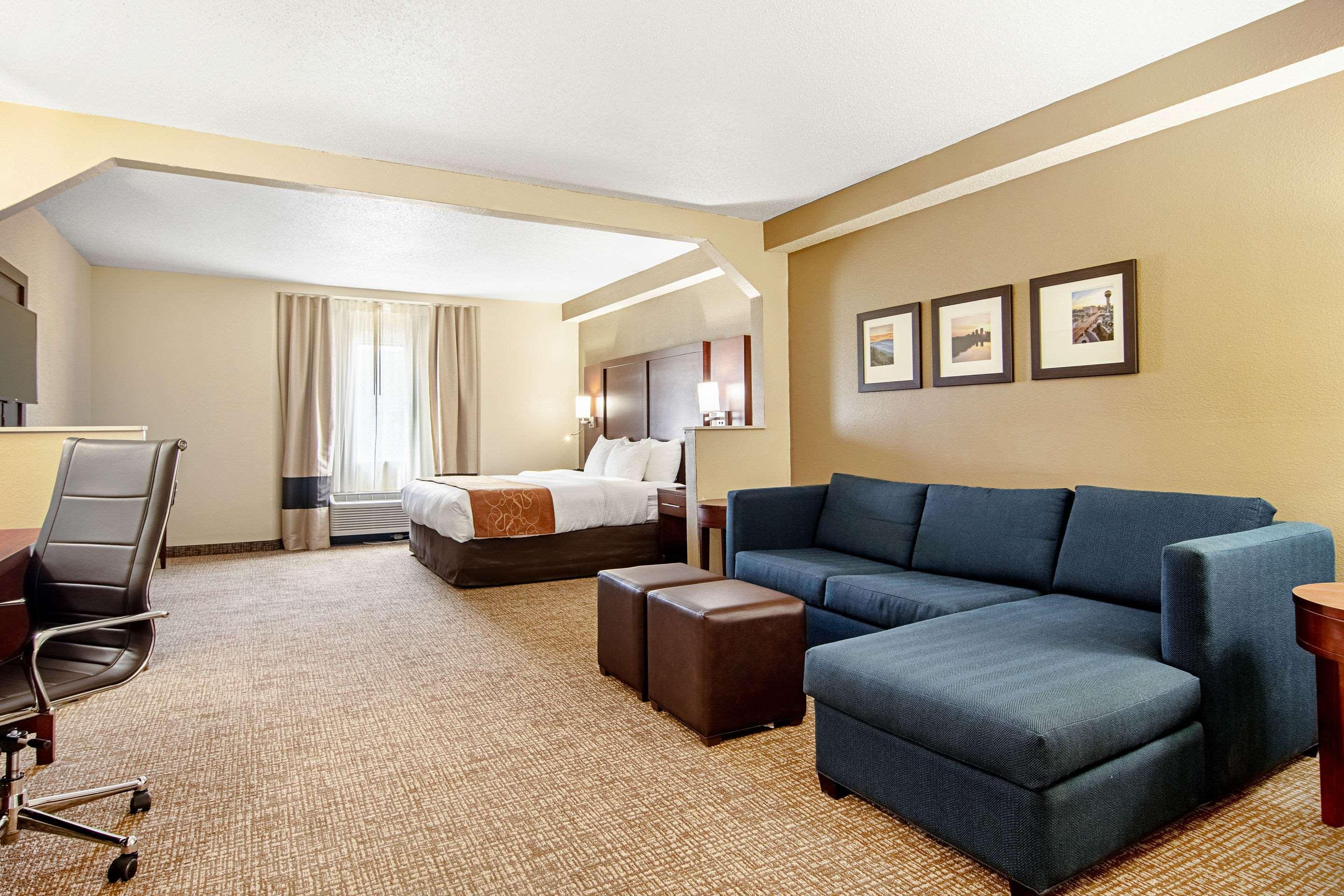 Comfort Suites Knoxville Airport Alcoa Exterior photo