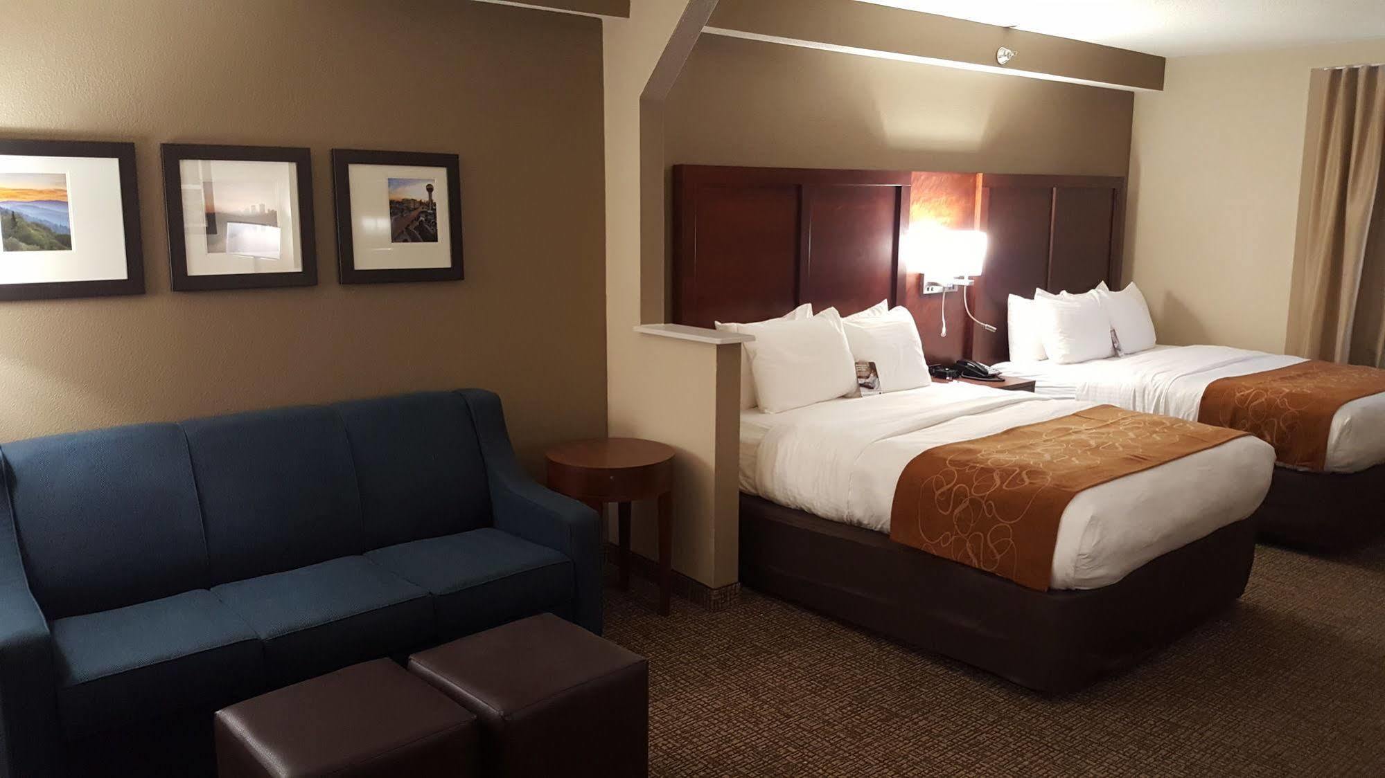 Comfort Suites Knoxville Airport Alcoa Exterior photo